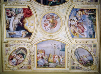 Dipinto del soffitto che raffigura la storia di Perseo e Danae